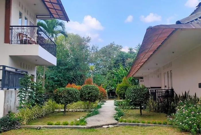 Hotel New Ayuda 2 Puncak